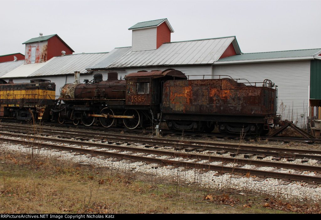 CN 1395